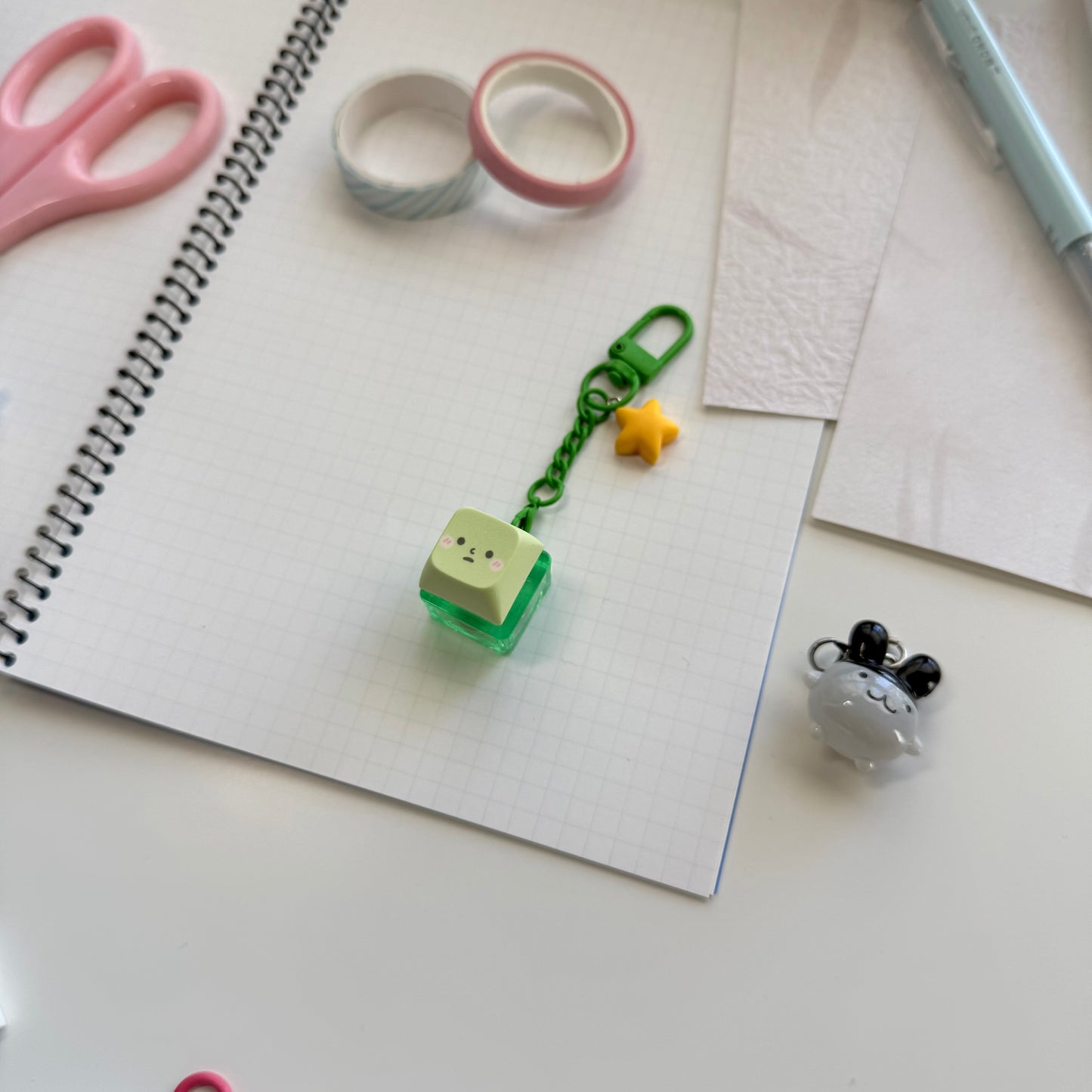 Greenlet Face Clicky Keychain