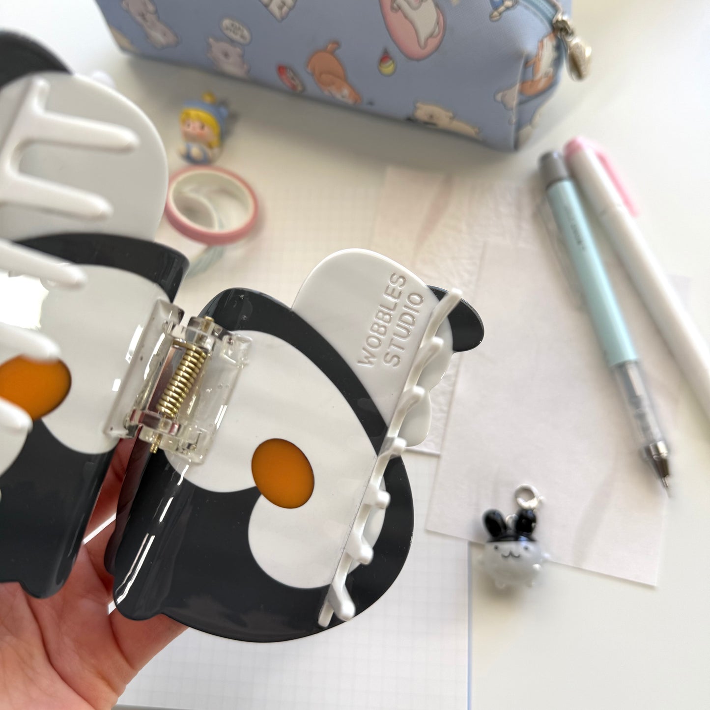 Wobbles Jumbo Hair Claw Clip